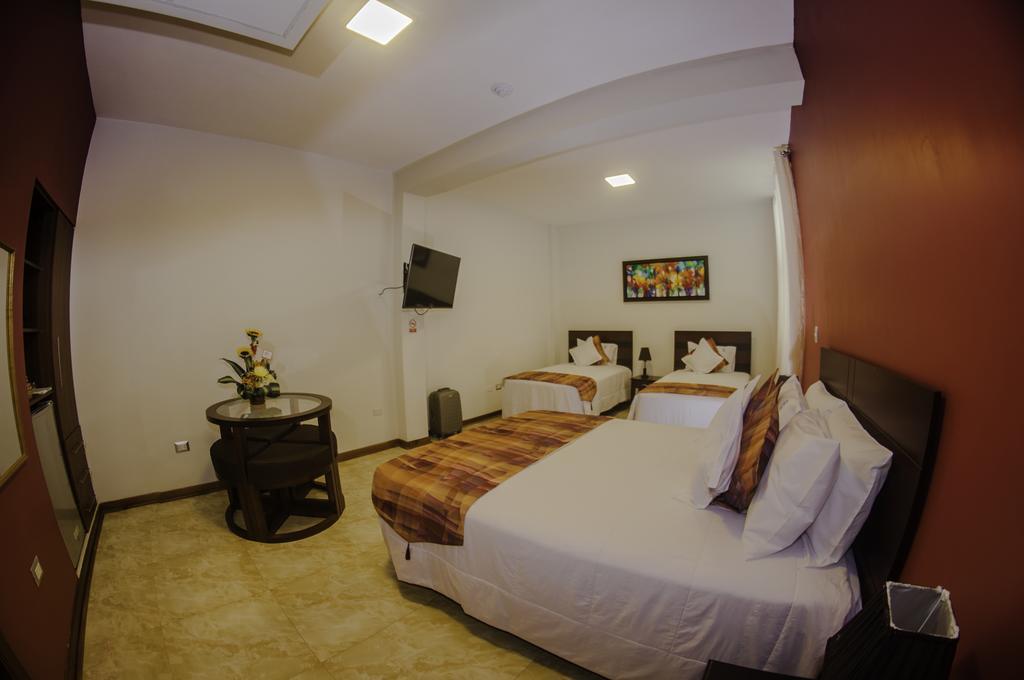 Hotel Europa Iquitos Luaran gambar