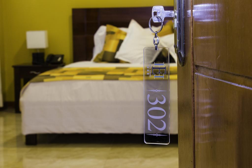 Hotel Europa Iquitos Luaran gambar