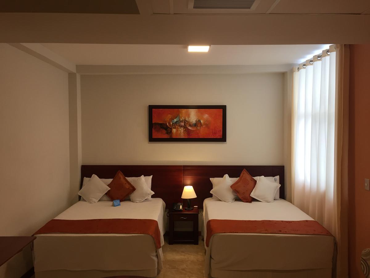 Hotel Europa Iquitos Luaran gambar