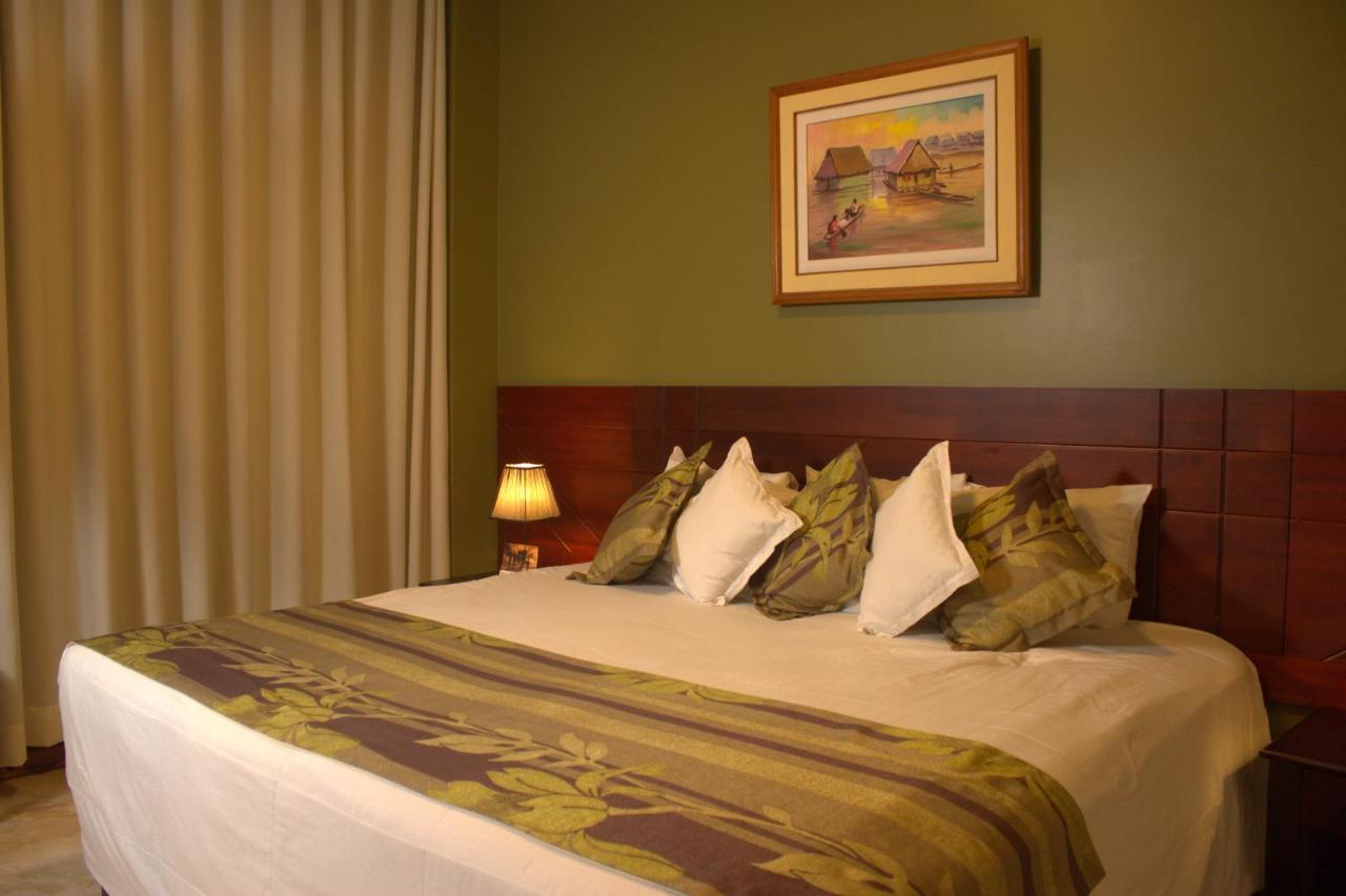 Hotel Europa Iquitos Luaran gambar